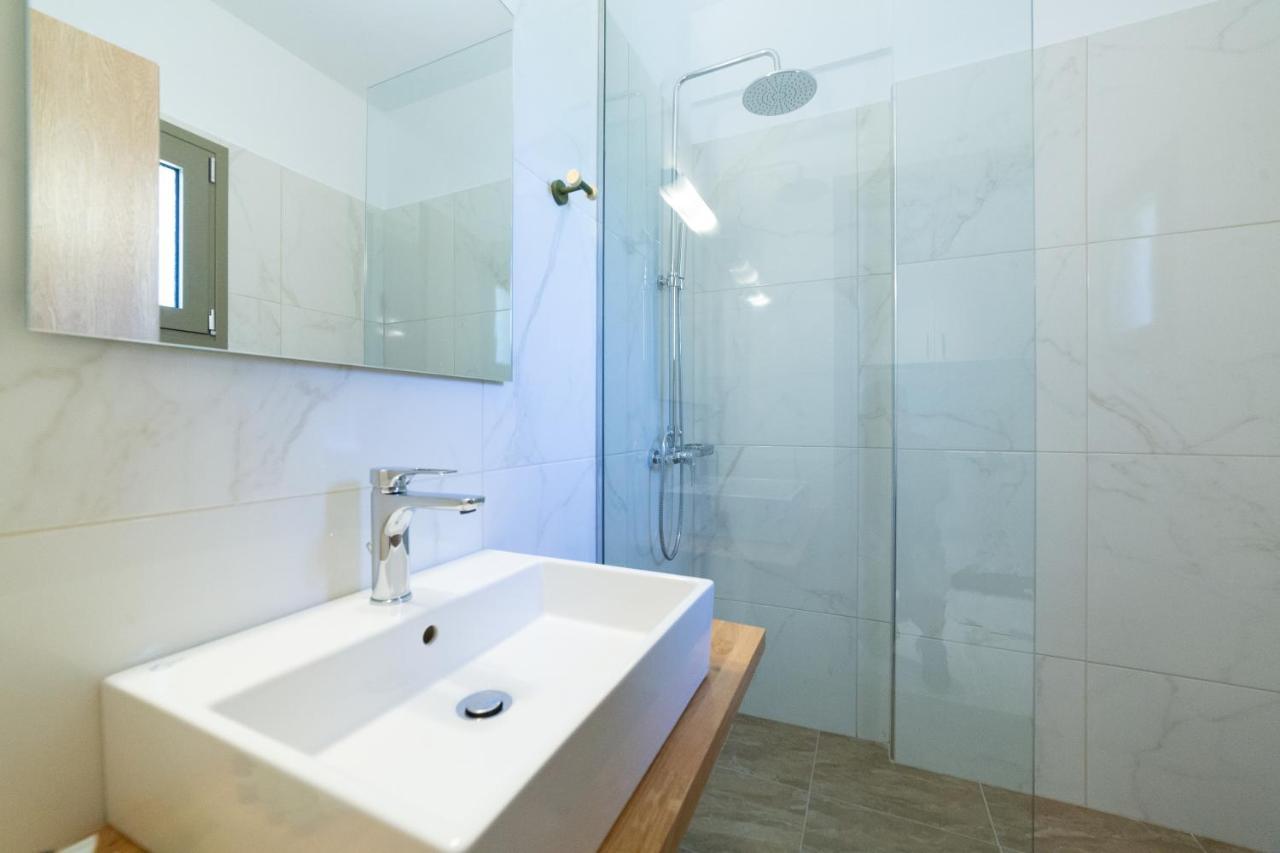 Sky View Suites Kefalonia Vovikes Екстер'єр фото