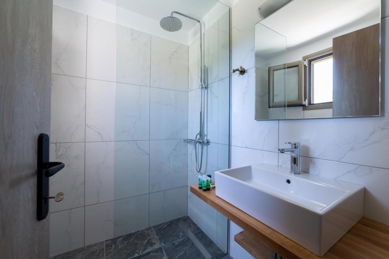Sky View Suites Kefalonia Vovikes Екстер'єр фото