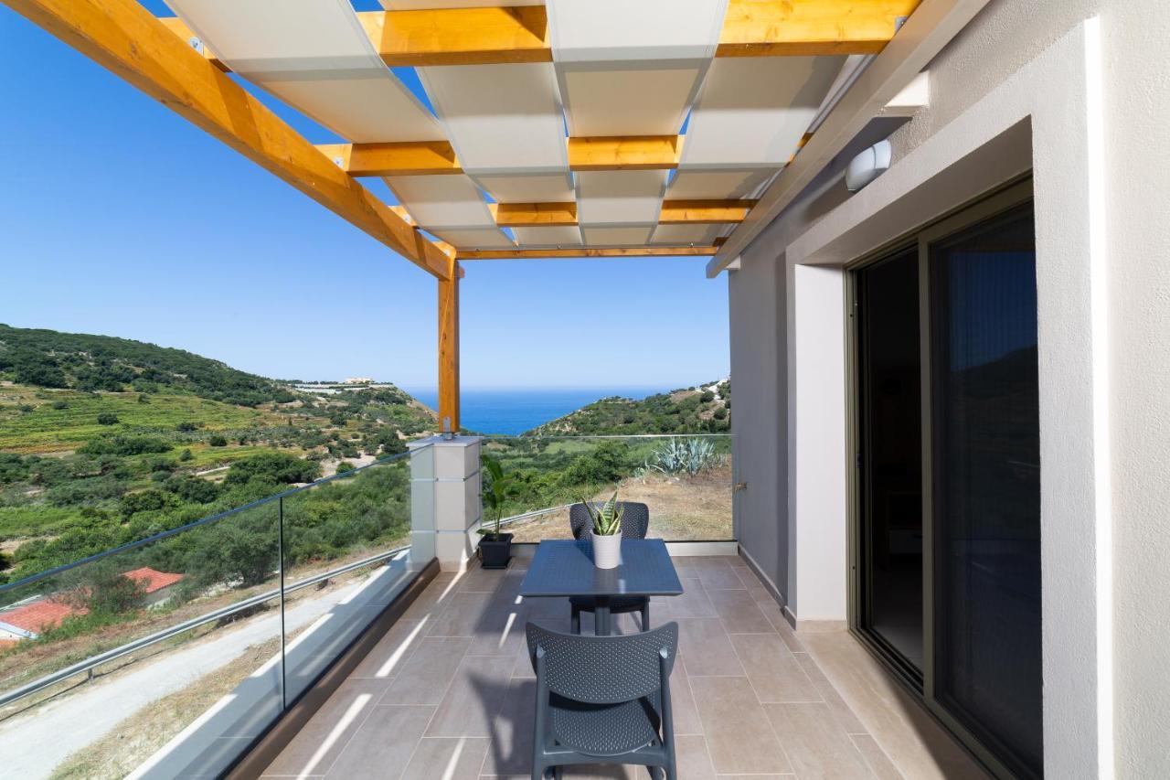 Sky View Suites Kefalonia Vovikes Екстер'єр фото
