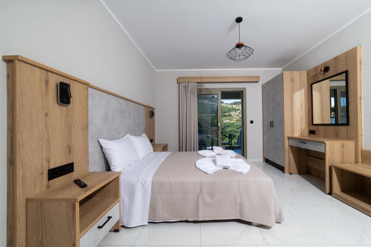 Sky View Suites Kefalonia Vovikes Екстер'єр фото