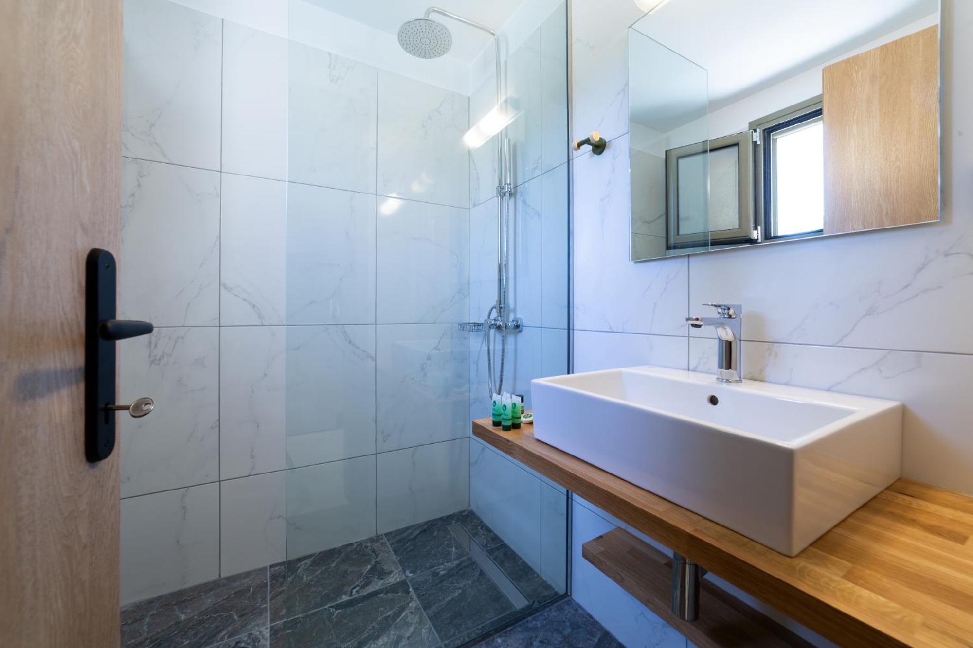 Sky View Suites Kefalonia Vovikes Екстер'єр фото